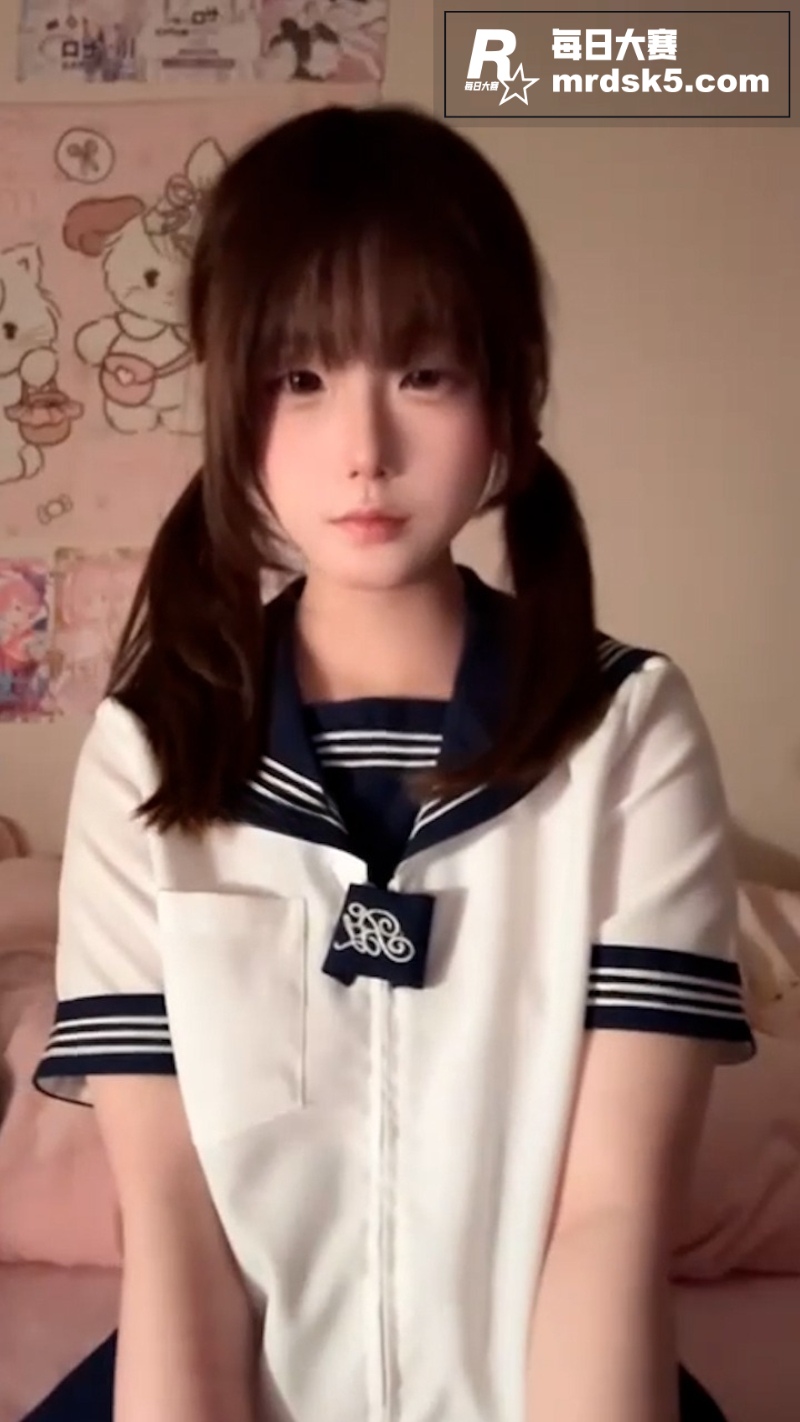 推特极品福利姬 饱饱相关图片5
