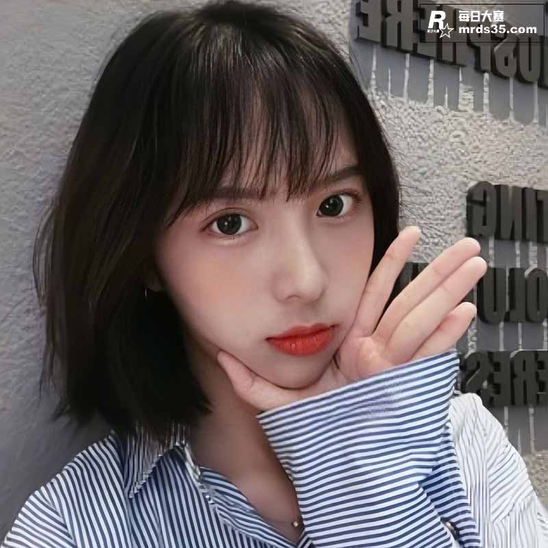 抖音极品美少女 欣梦相关图片5