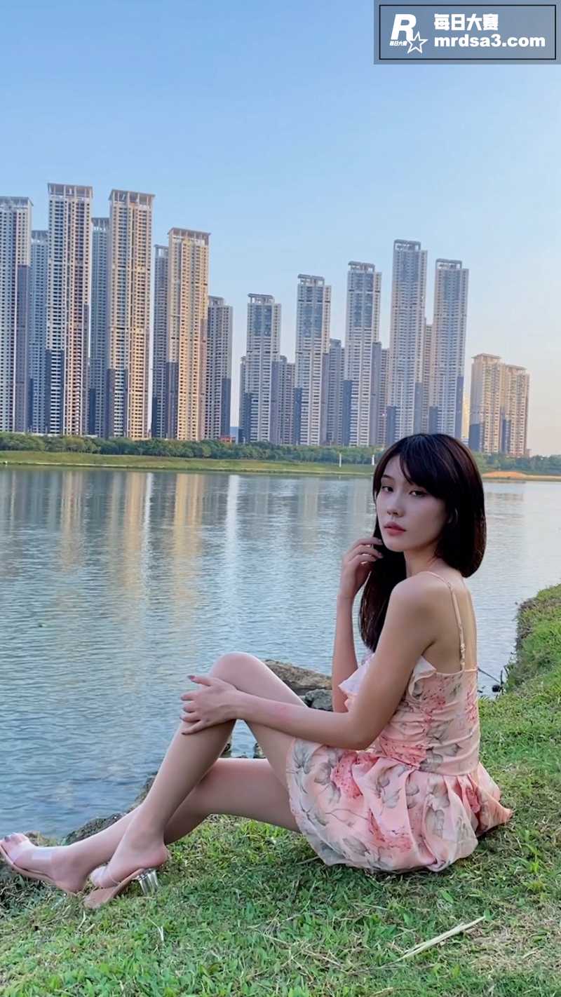 推特少女福利姬 胆胆相关图片1