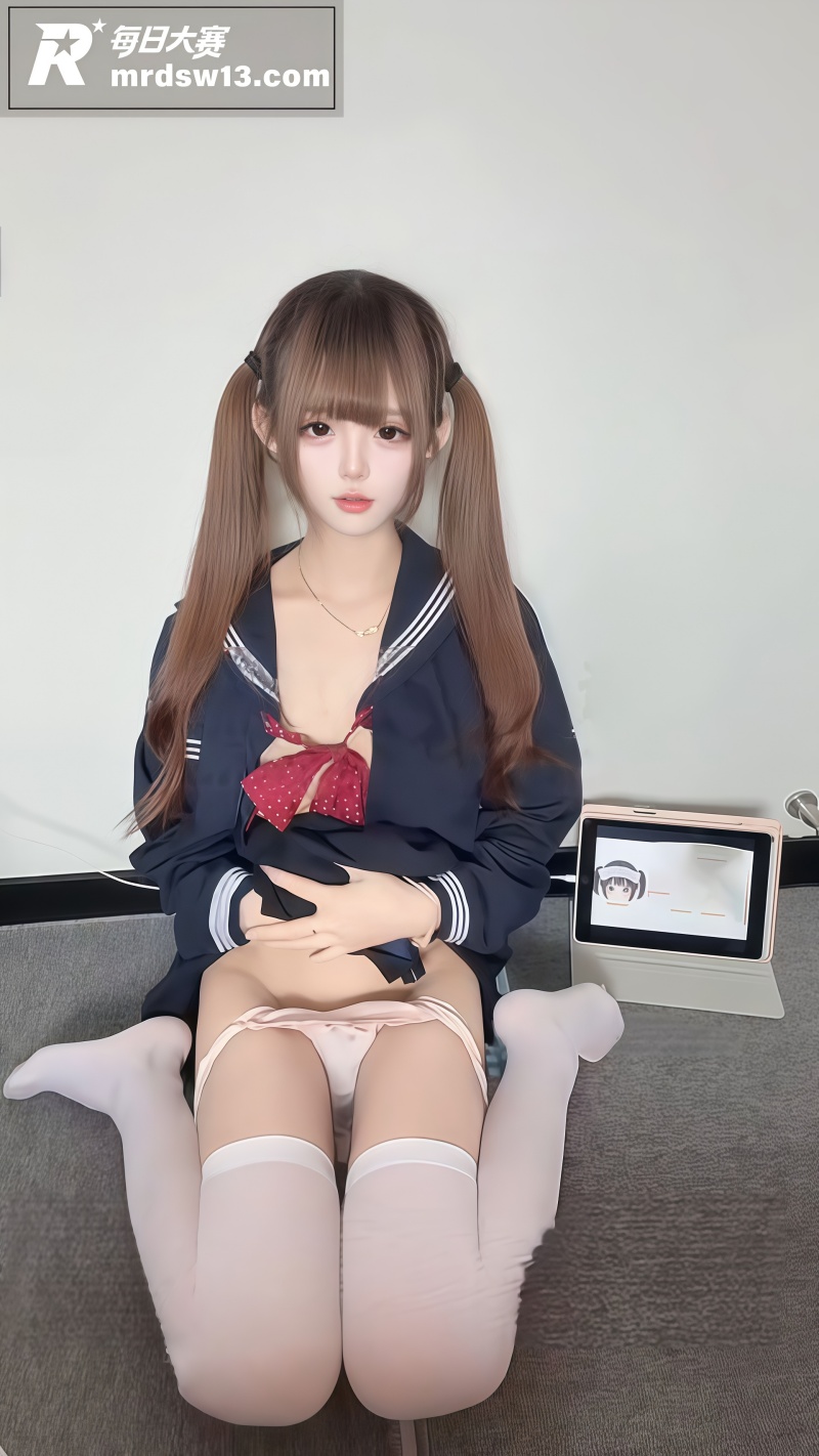 极品白虎萝莉福利姬 相关图片3