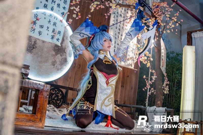 推特高颜值清纯萝莉 相关图片16