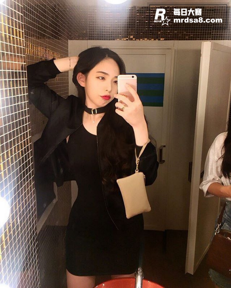 极品颜值小姐姐不雅视相关图片2
