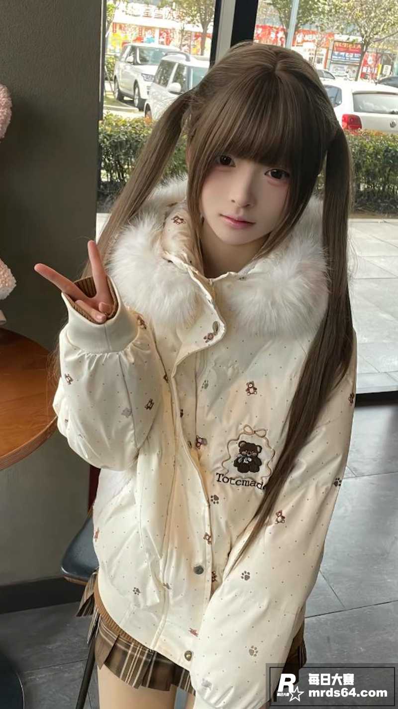 推特双马尾极品萝莉 相关图片1