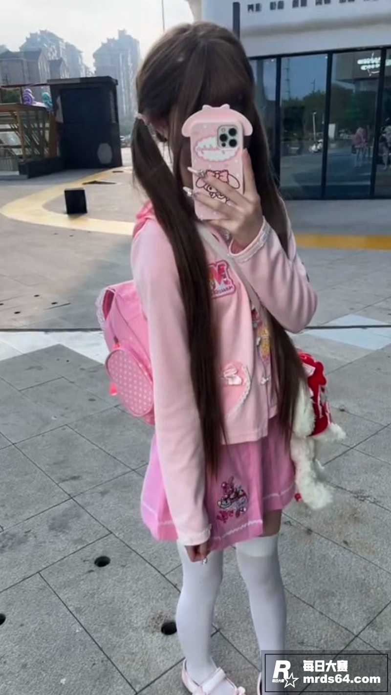推特双马尾极品萝莉 相关图片2