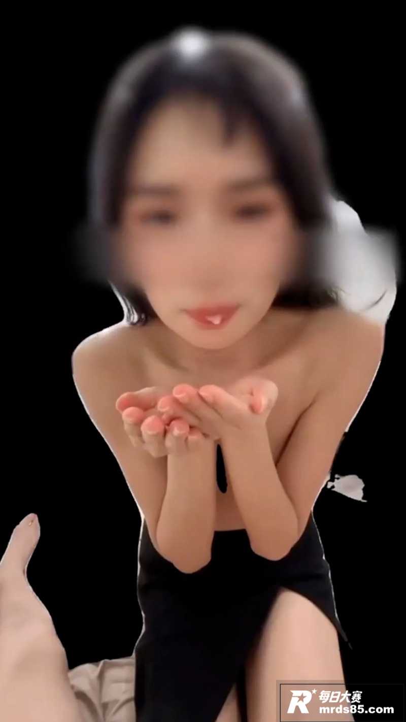 顶级绿帽淫妻 Sol相关图片8