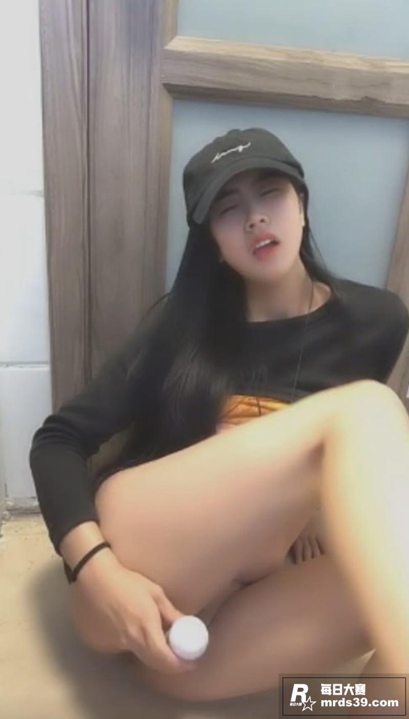 高颜值小仙女1V1裸相关图片6