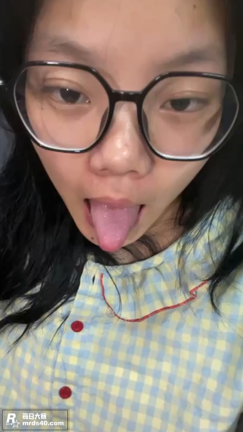广东湛江微胖反差眼镜相关图片10