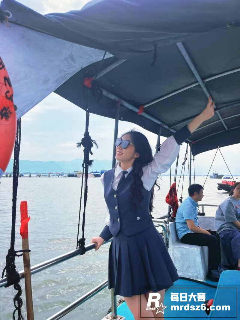 内蒙古赤峰极品嫩妹 相关图片3