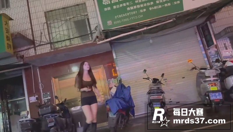 实地夜探站街女一条街相关图片7