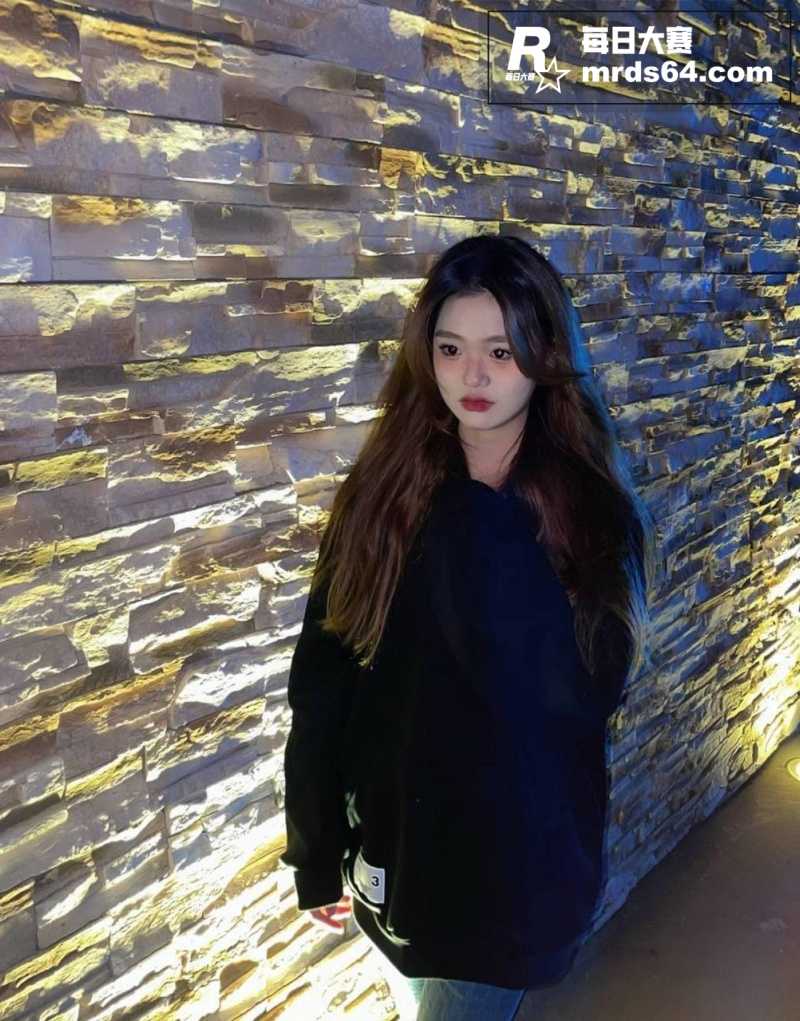 极品清纯反差少女 与相关图片4