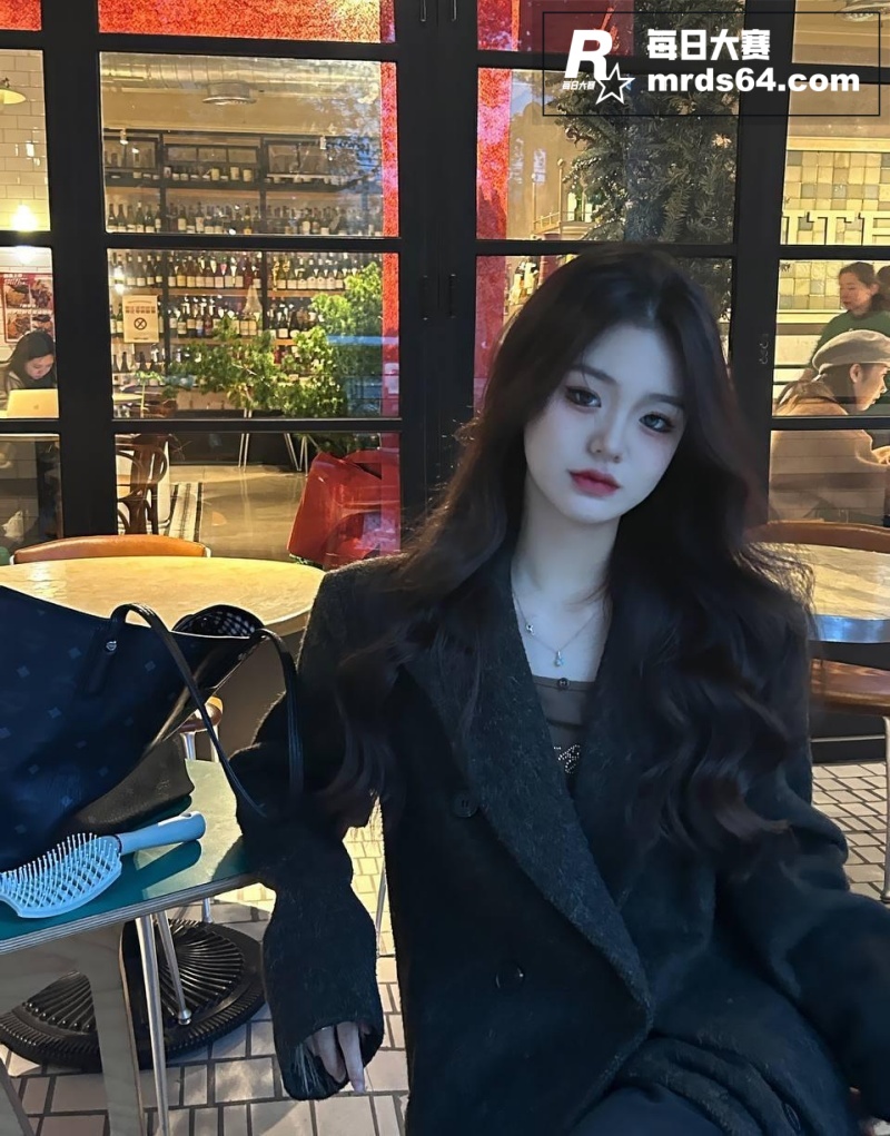 极品清纯反差少女 与相关图片5