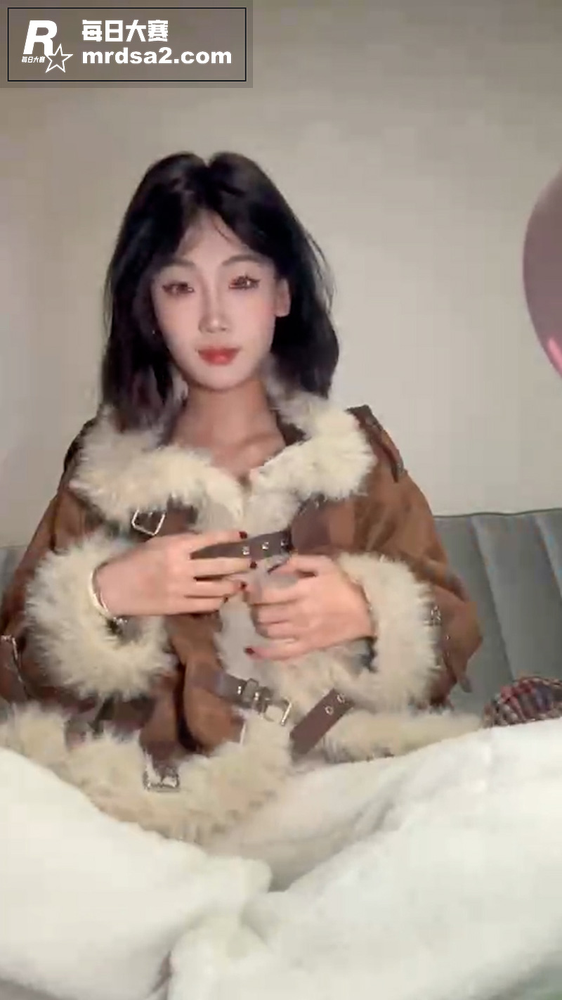 高颜值反差美少女JK相关图片3