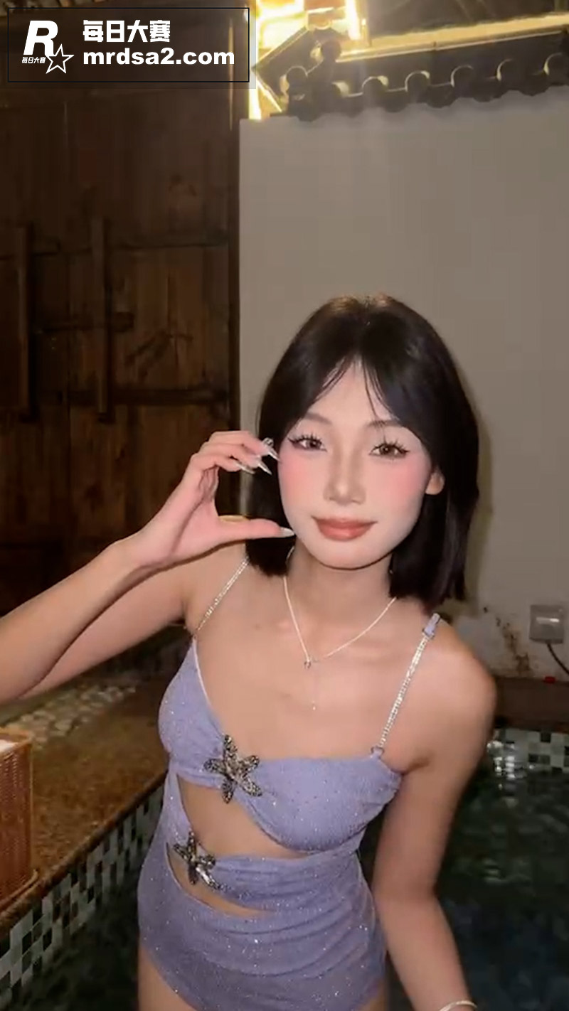 高颜值反差美少女JK相关图片10