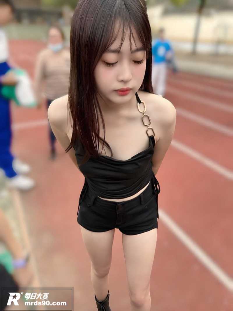 台湾高雄反差婊 张舒相关图片1