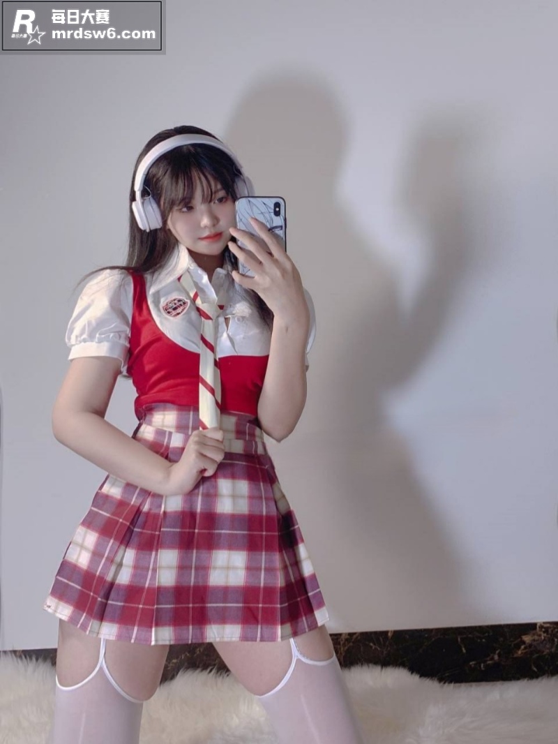特推极品福利姬萝莉 相关图片6