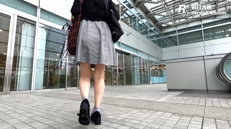 日本假装偷拍系列 超相关图片1