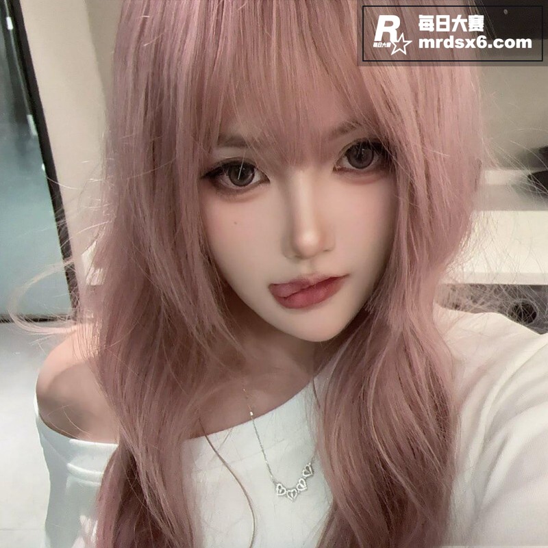 推特高颜值巨乳少女 相关图片10