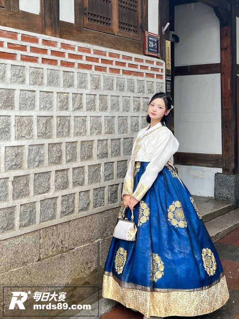 高颜值短发网红美女 相关图片8