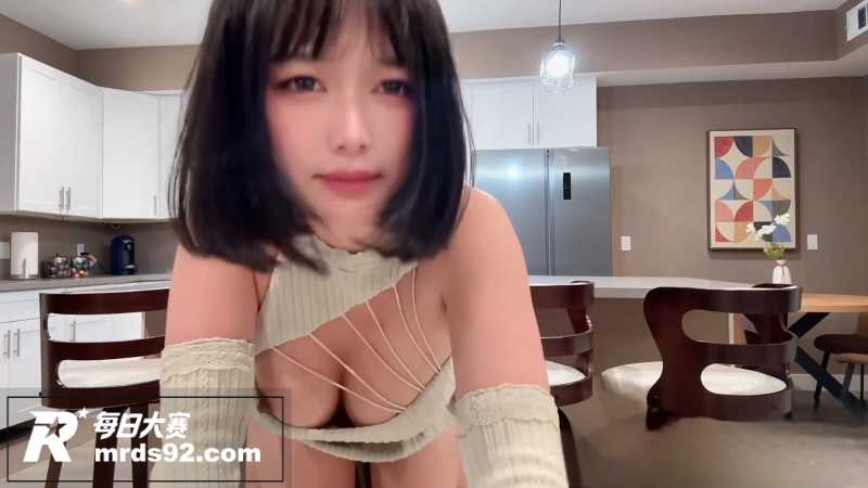 推特反差女神 黑猫露相关图片2