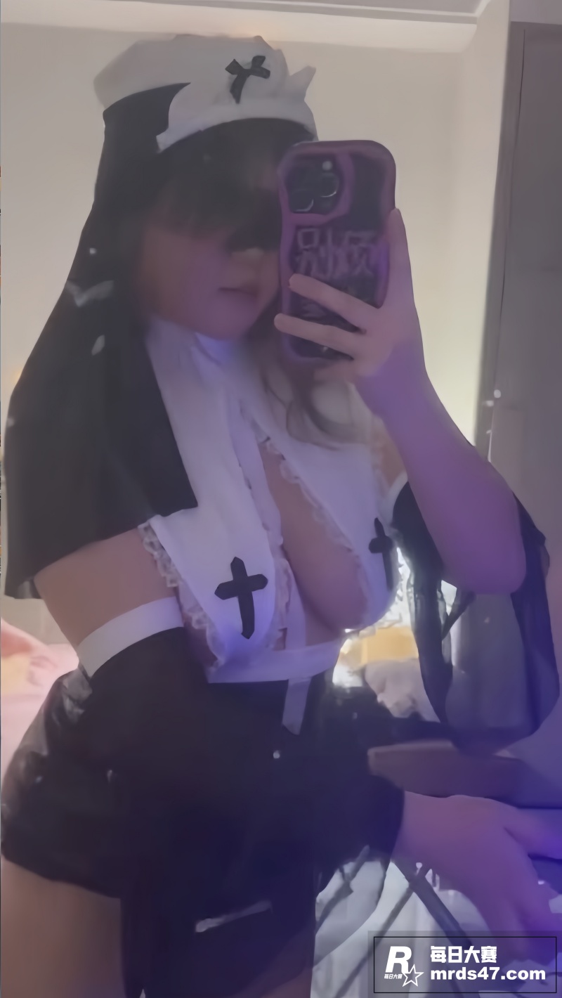 抖音巨乳网红 陈妍晓相关图片4