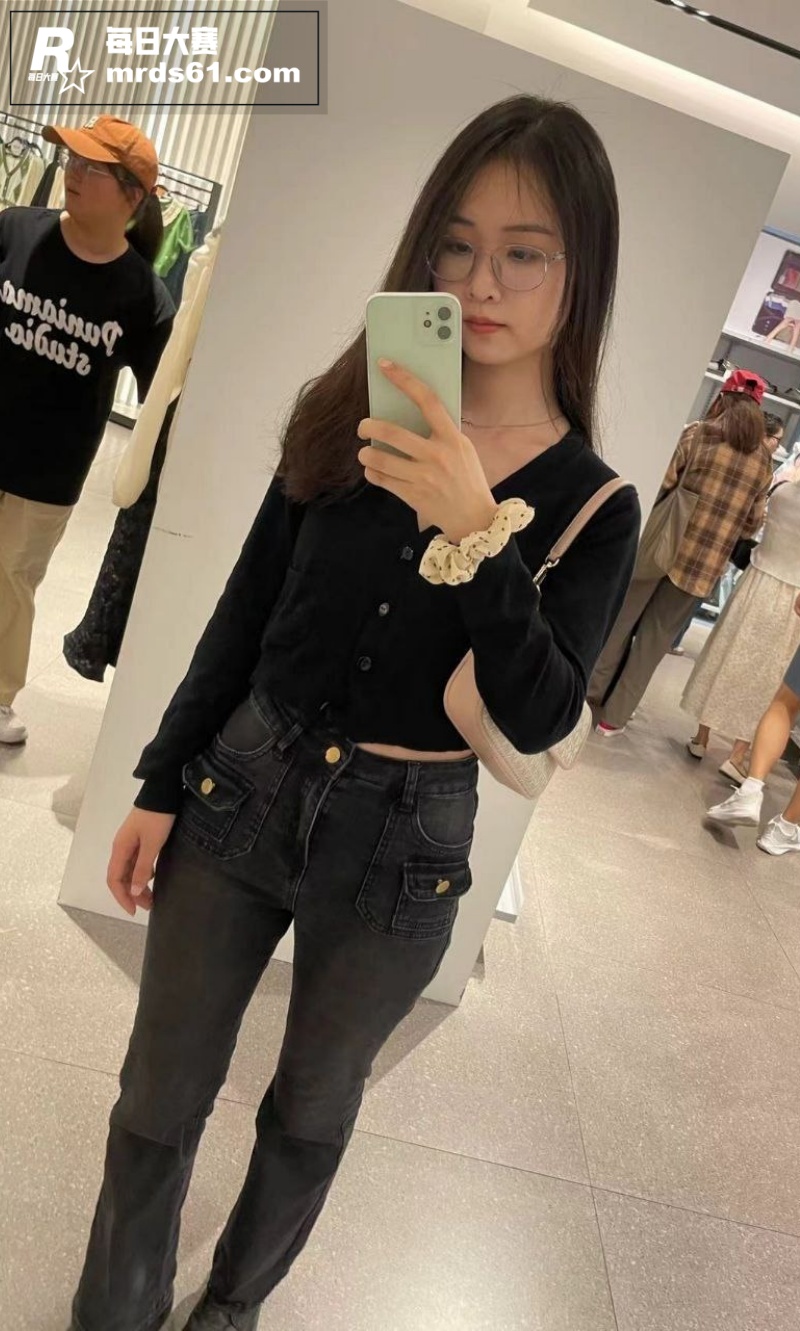 湖南反差银行女职员 相关图片1