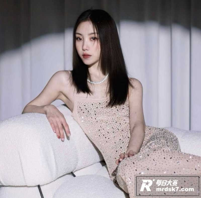 大三学生妹陪伴金主爸相关图片4