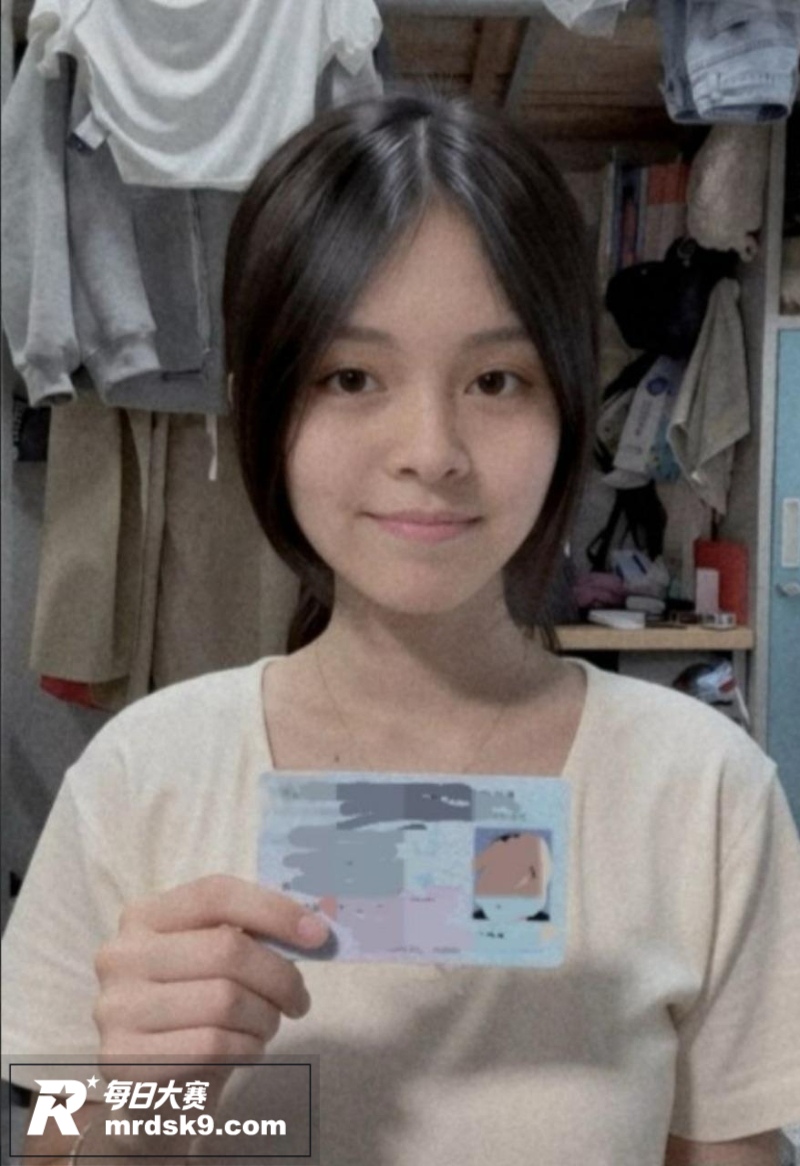 贵州女大学生 沈菲 相关图片4
