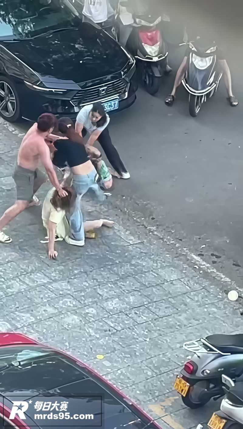 抓奸热瓜 男子出轨被相关图片6
