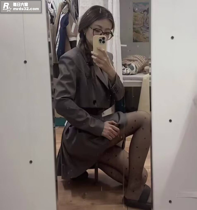 广州职业学院清纯嫩妹相关图片3