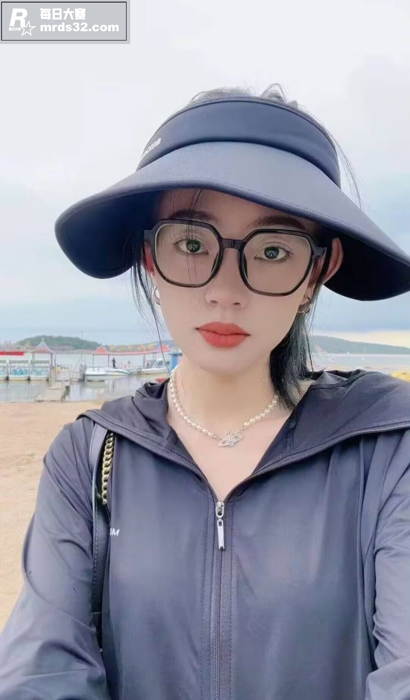 广州职业学院清纯嫩妹相关图片4