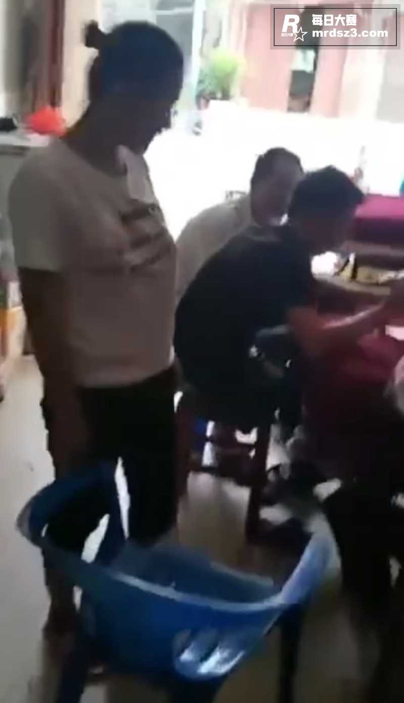 太炸裂！哺乳期少妇人相关图片4