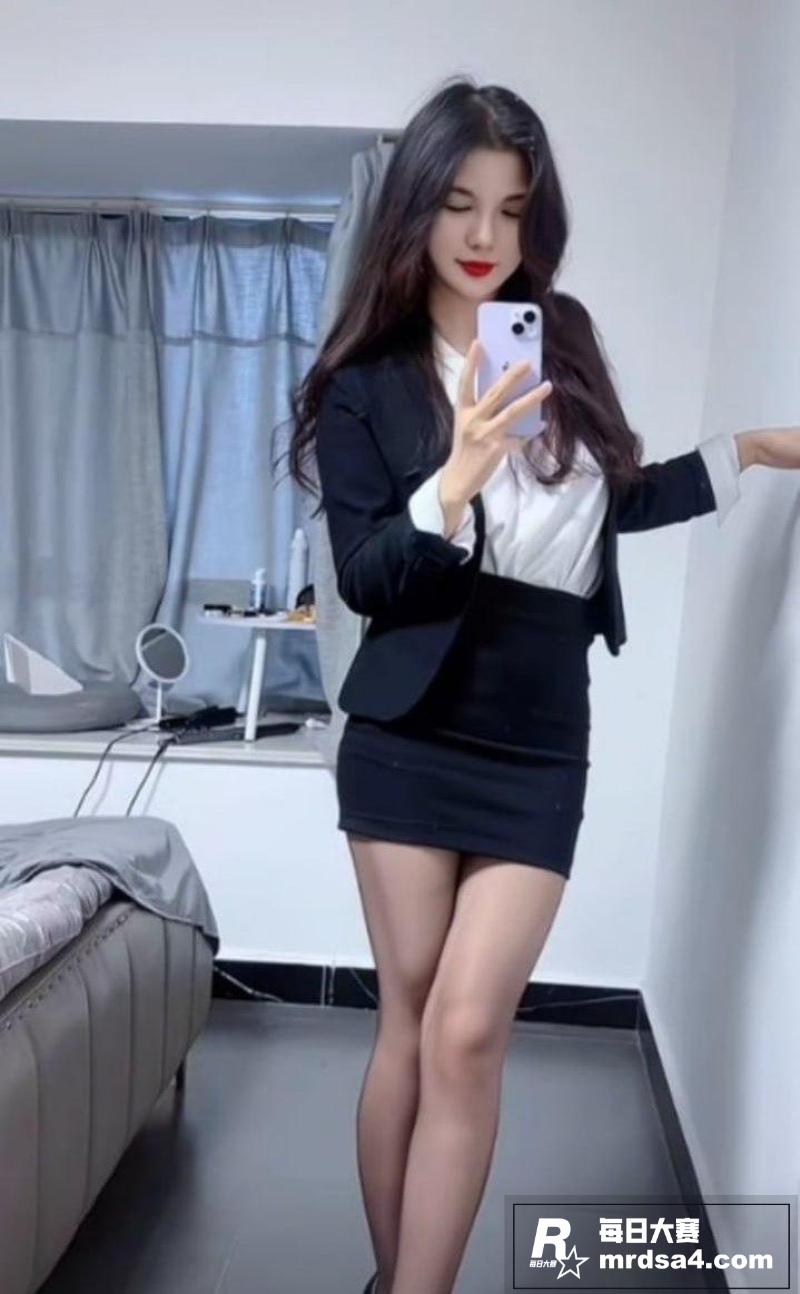 快手巨乳女神 阿意 相关图片3