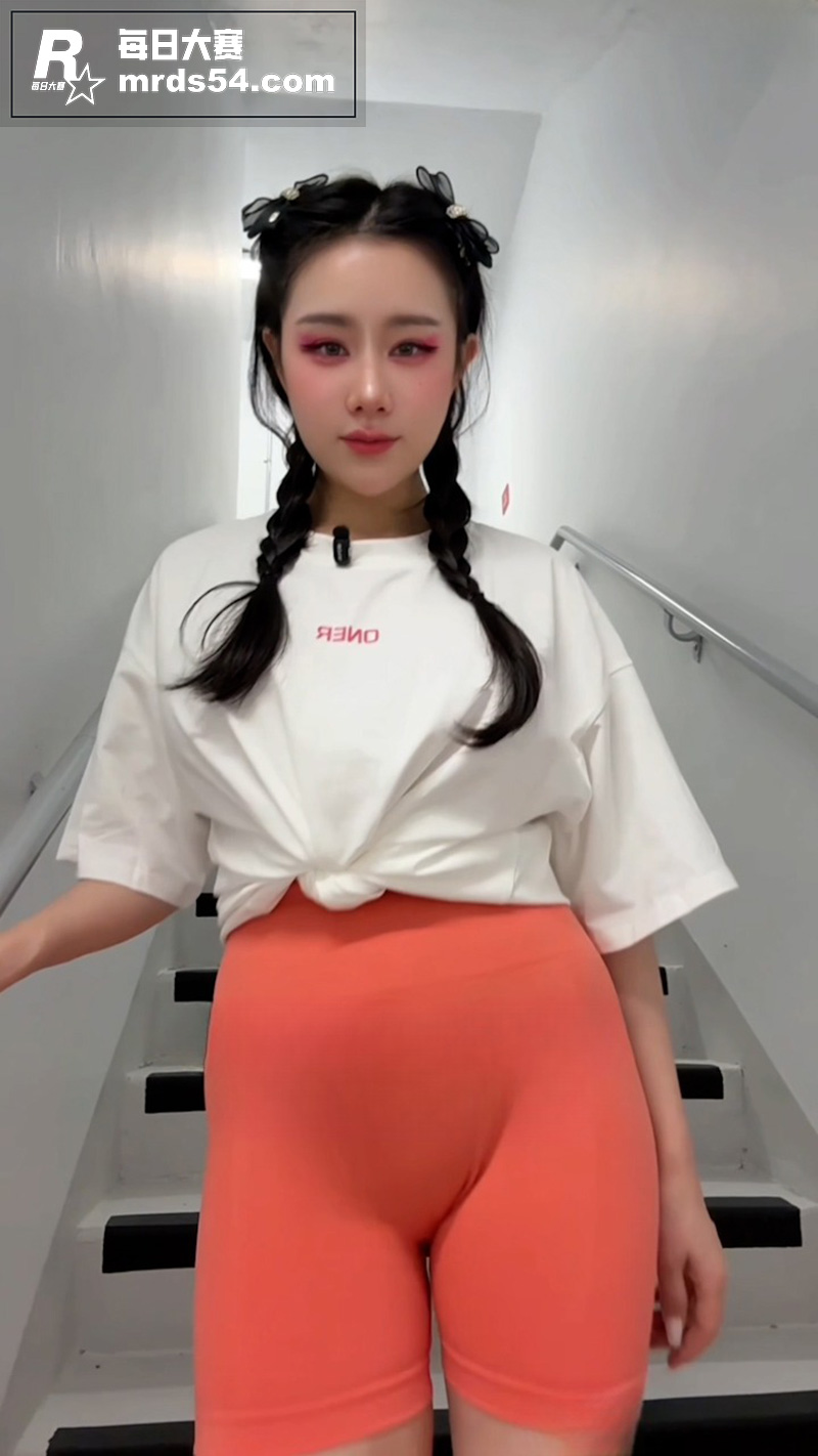 推特极品娇妻 汐梦瑶相关图片1