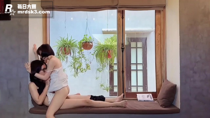网红合法萝莉 lol相关图片3 网红合法萝莉 lol相关图片3