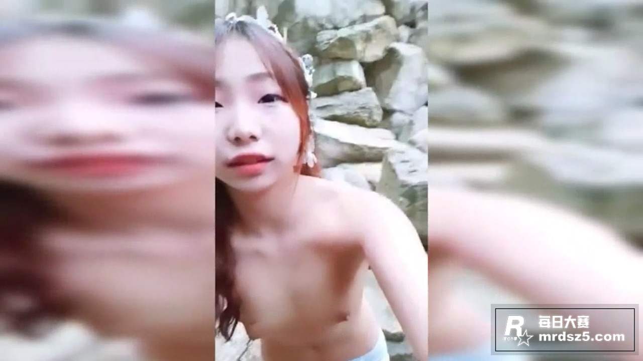 极品精神小妹 浆果儿相关图片2