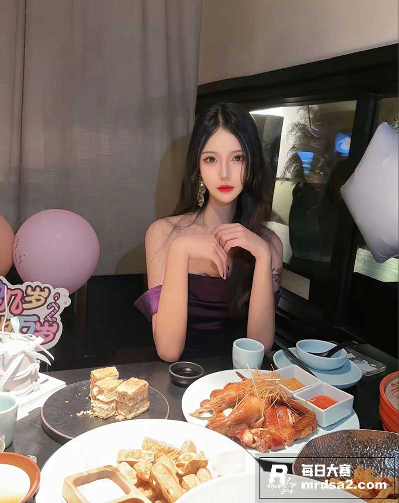 广西桂林00后淫妻 相关图片5