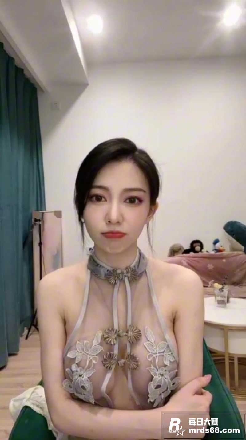 顶级高颜值御姐 艾斯相关图片4