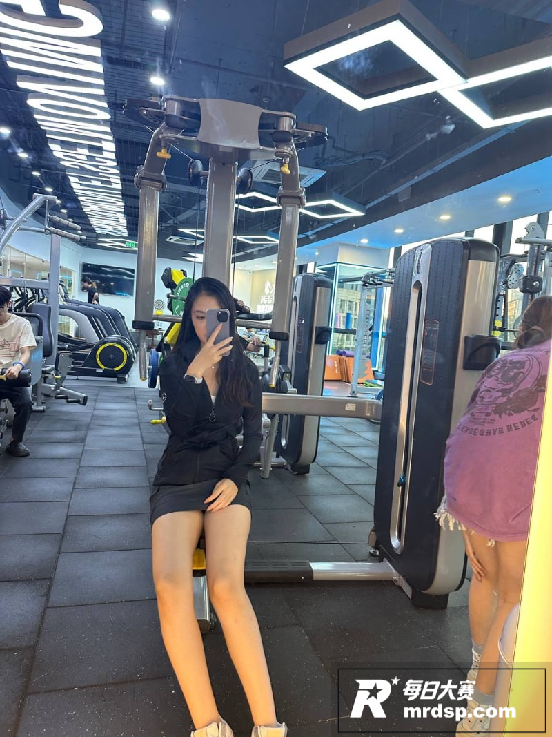 江苏高冷御姐 郑美琪相关图片13