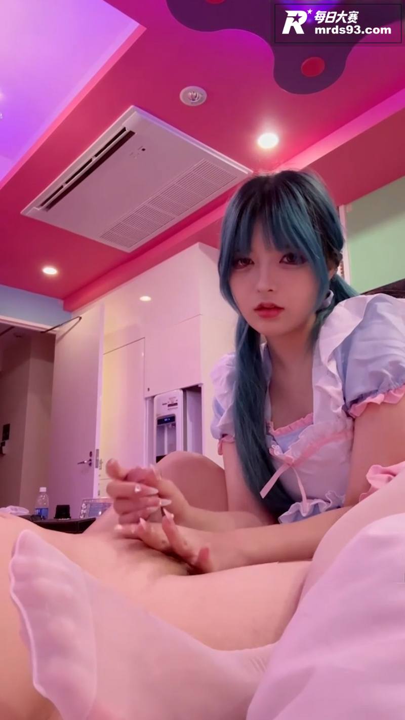 推特高颜值萝莉 03相关图片1