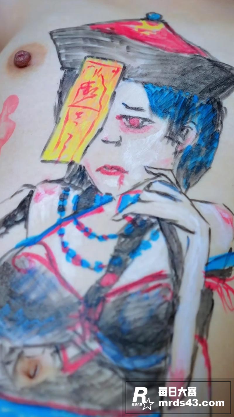 小伙在女友身体涂鸦作相关图片4