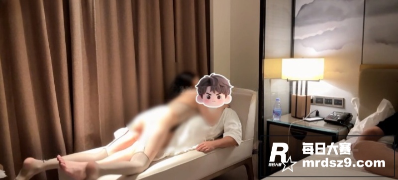 推特新晋淫妻博主 R相关图片4