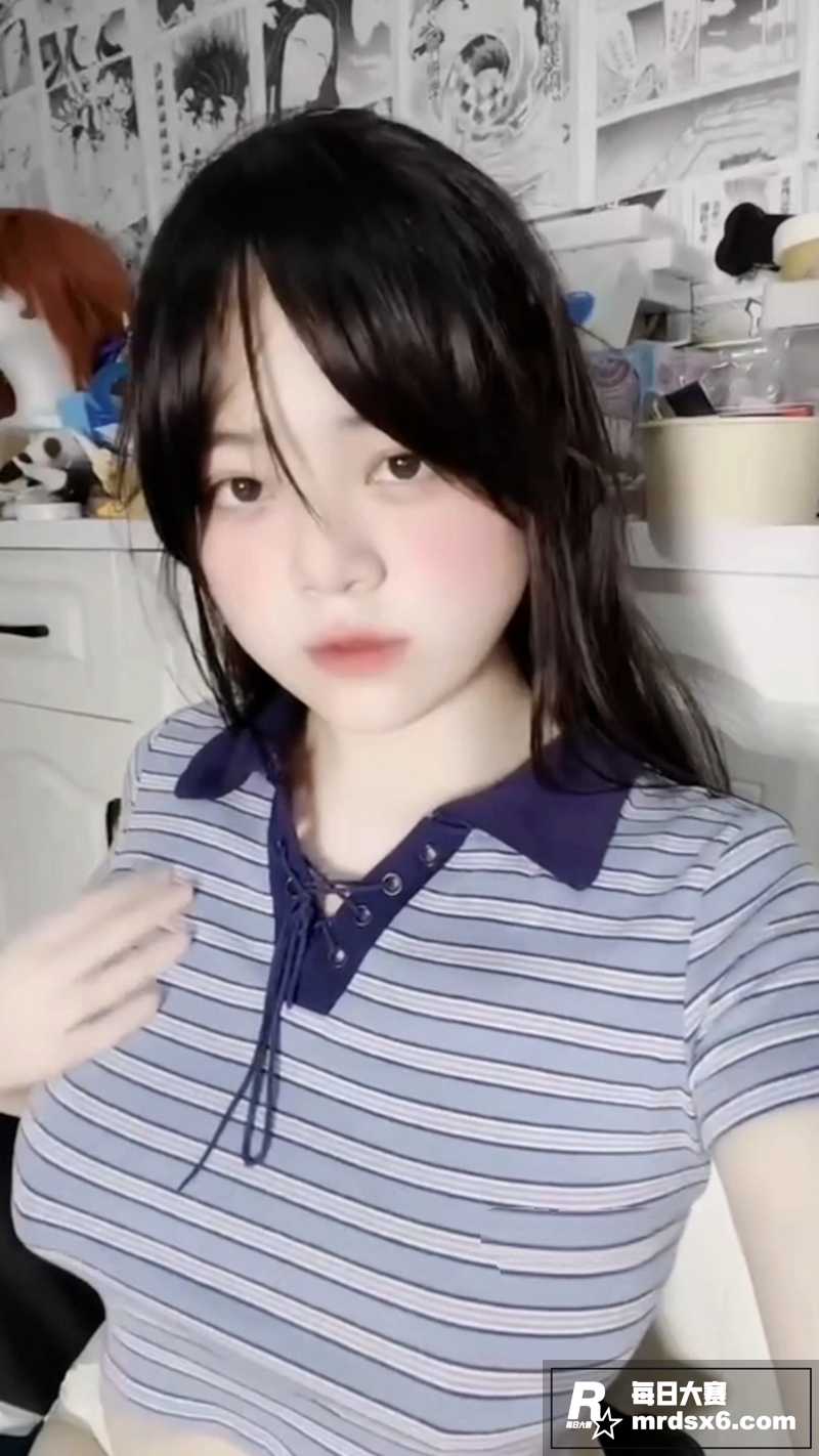 童颜巨乳美少女 大尺相关图片1