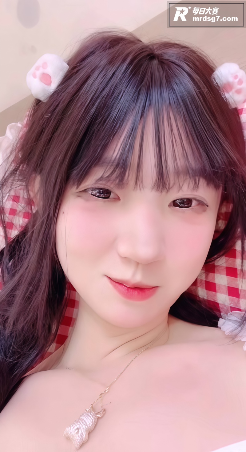 女神的反差之路系列半相关图片6