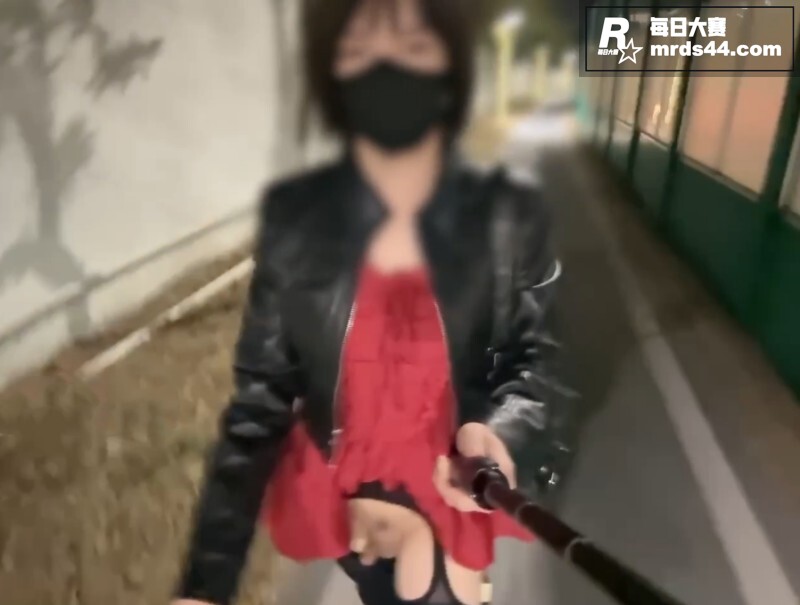 推特美艳伪娘 mik相关图片1