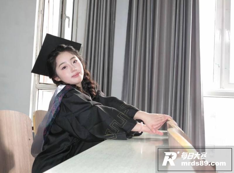 湖南医学院反差学生妹相关图片8