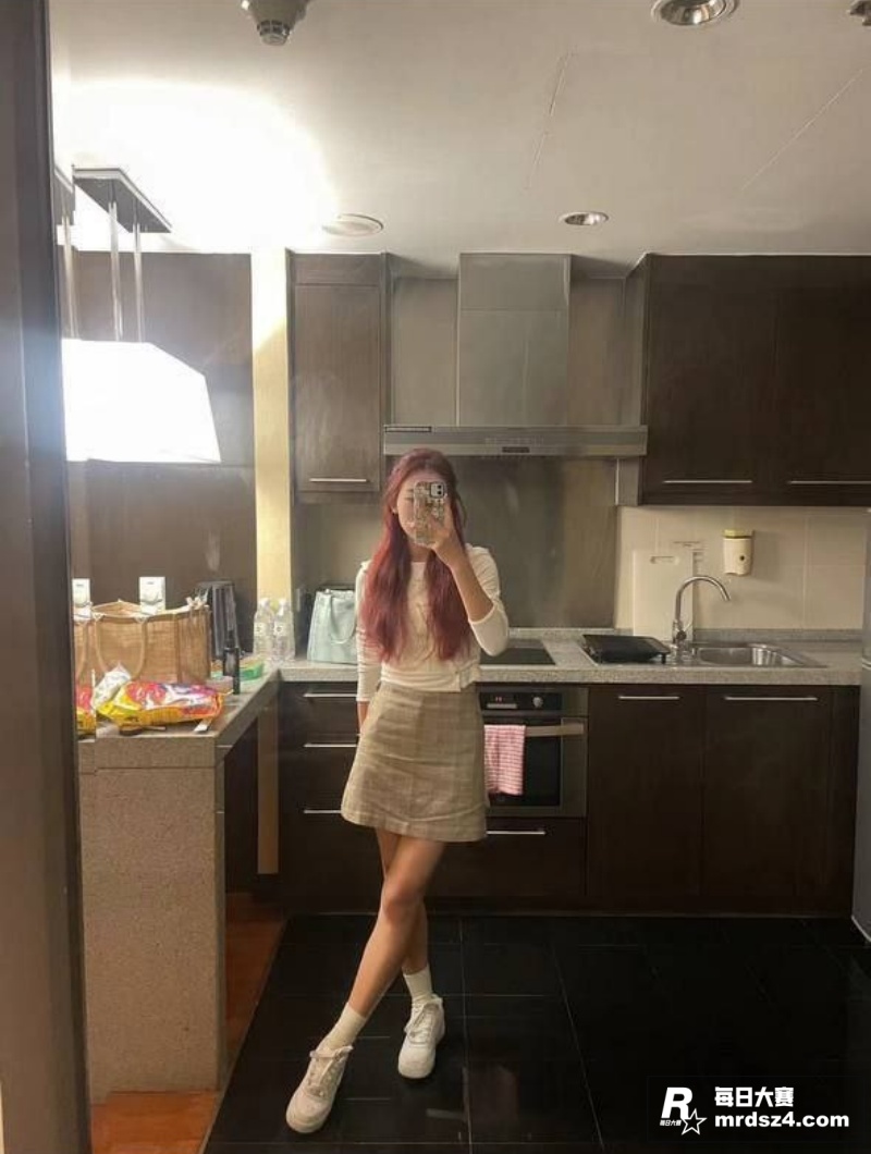 舞蹈系清纯嫩妹 小微相关图片6