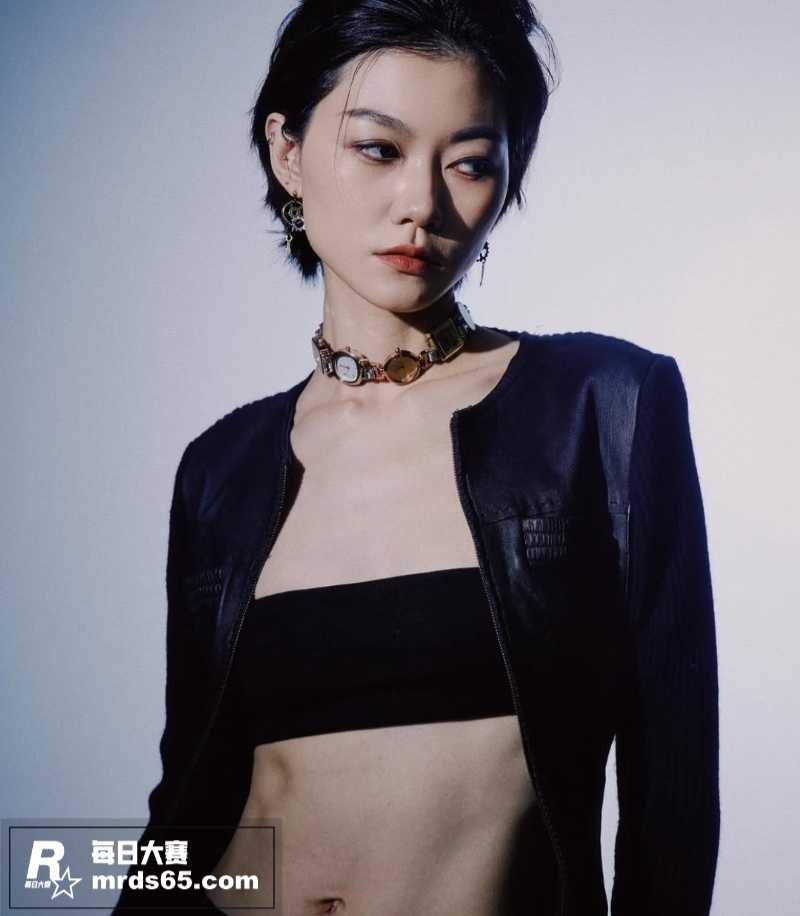 IG4.5万粉短发网相关图片9