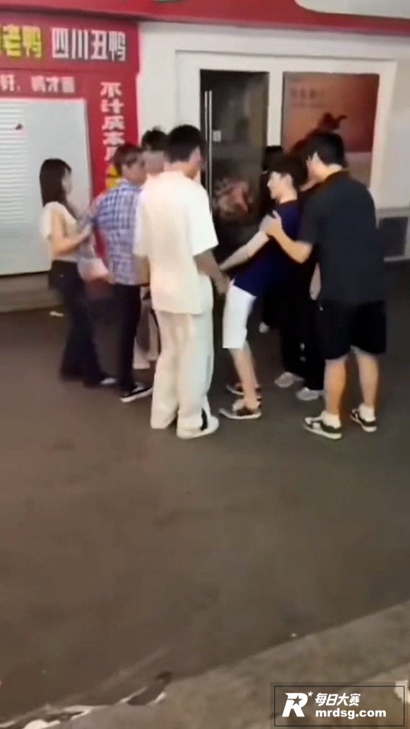 徐州精神小伙怒怼俄罗相关图片10