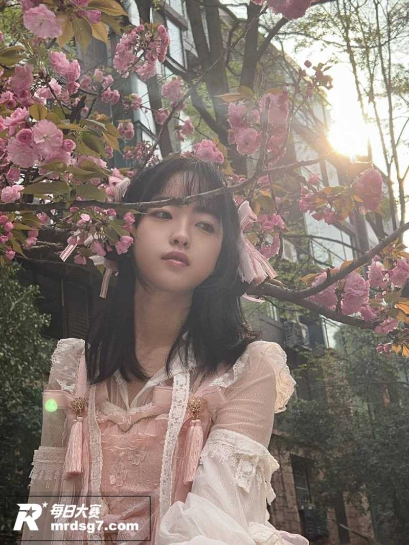 四川艺术学院学姐 杜相关图片3
