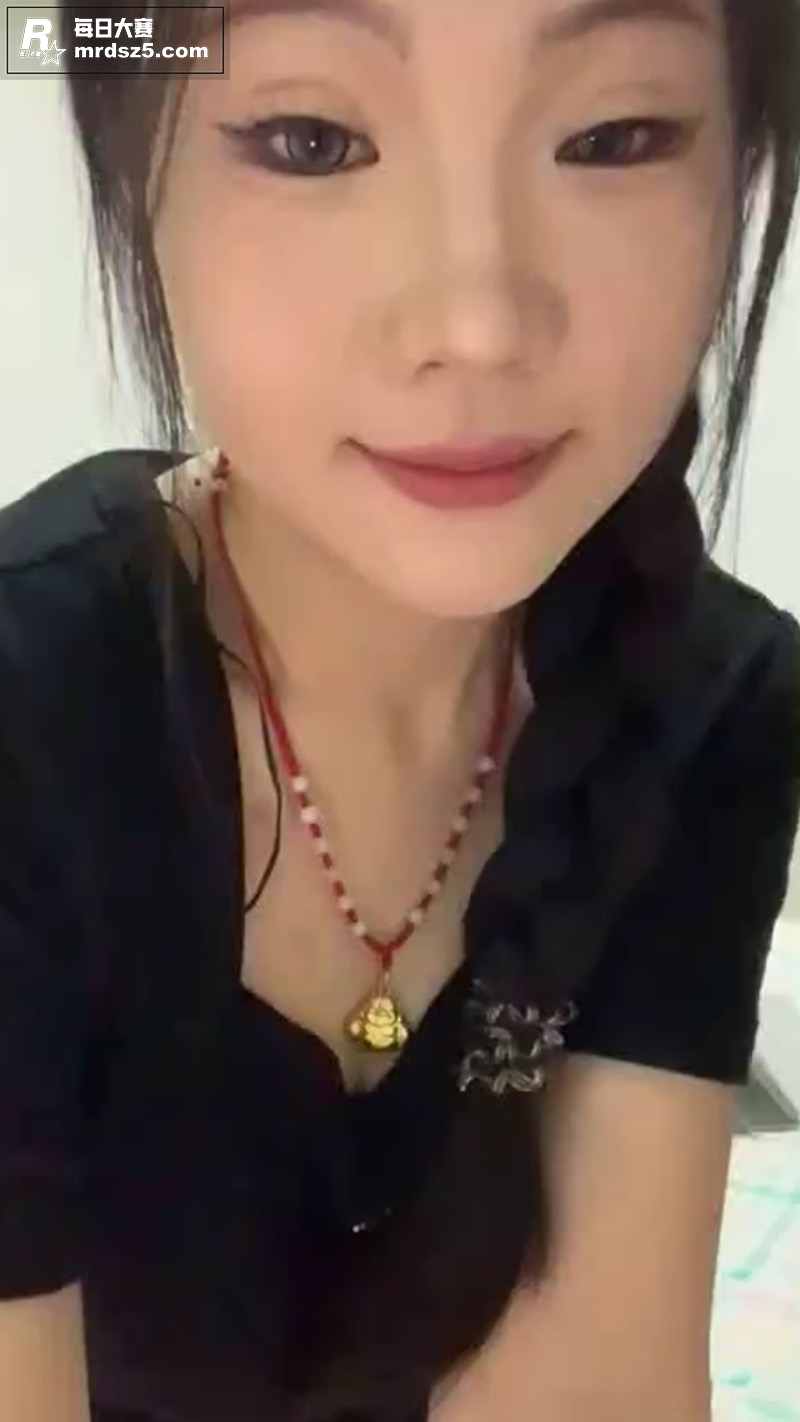 00后极品学生妹私密相关图片6